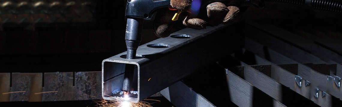 Cutting inside a tube is made easier with a HyAccess extended reach consumable
