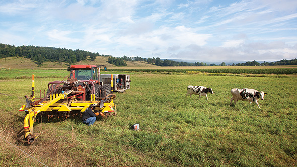 AS_30XP_INT_Farm_6892_590x332.jpg