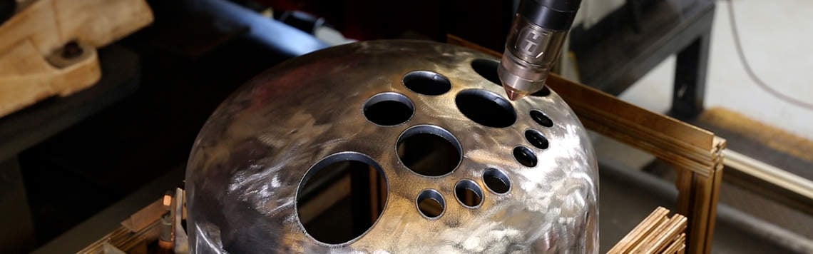 Pressure vessel dome cutting