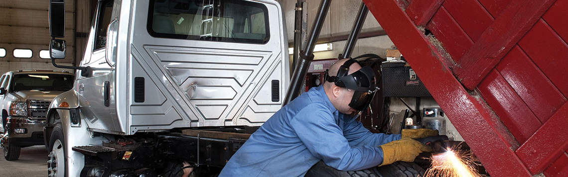 Using plasma cutting for repairing trucks